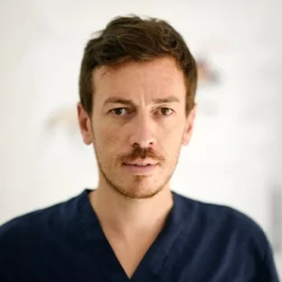 Dottor Massimo Giacalone Clinica Veterinaria Primavera